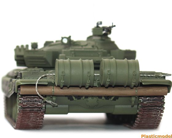 Звезда 3550 T-72B Russian main battle tank (Т-72Б Российский основной боевой танк)